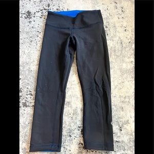 Reversible lululemon size 4 crops